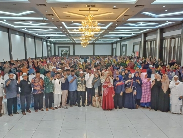 Bagi Ibu-ibu Majelis Taklim, Hanya Rudi yang Mampu Bikin Kepri Maju