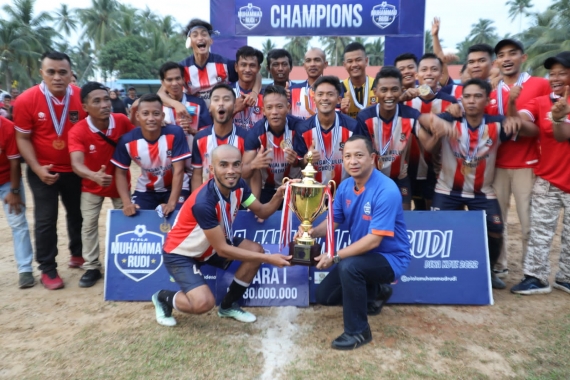 Gelaran Turnamen Sepak Bola 2022 di Lingga Usai, Salam Hangat dari Muhammad Rudi.
