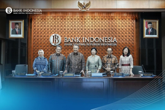 Rapat Dewan Gubernur (RDG) Bank Indonesia pada 16-17 Januari 2024 memutuskan untuk mempertahankan BI-Rate sebesar 6,00%, suku bunga Deposit Facility sebesar 5,25%, dan suku bunga Lending Facility sebesar 6,75%