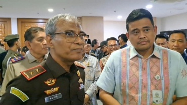 Asap Karhutla Selimuti 14 Daerah di Sumut, Bobby Siapkan PJJ