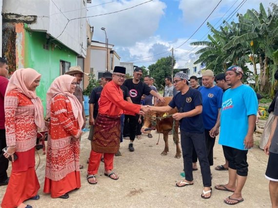 Rudi-Marlin Kurban bersama PWI Kepri