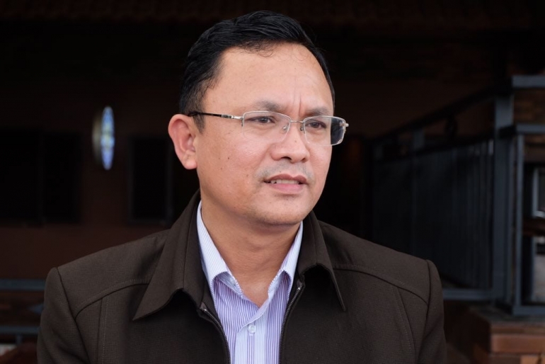 Tinjauan Kewenangan Menerbitkan Administrasi Pertanahan oleh Kelurahan/Desa di Kabupaten Bintan Oleh: Dr Lagat Parroha Patar Siadari, SE, MH