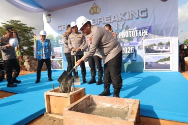 KAPOLDA KEPRI PIMPIN GROUNDBREAKING PEMBANGUNAN SATPAS PROTOTIPE POLRESTA BARELANG