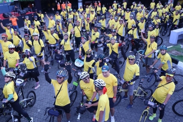 Jelajah Sehat Kota Semarang Bersama Santika Indonesia Hotels & Resorts dalam Family Fun Bike