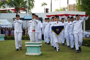 PLN Batam Gelar Upacara HUT ke-80 RI, Teguhkan Semangat Persatuan dan Apresiasi untuk Masyarakat