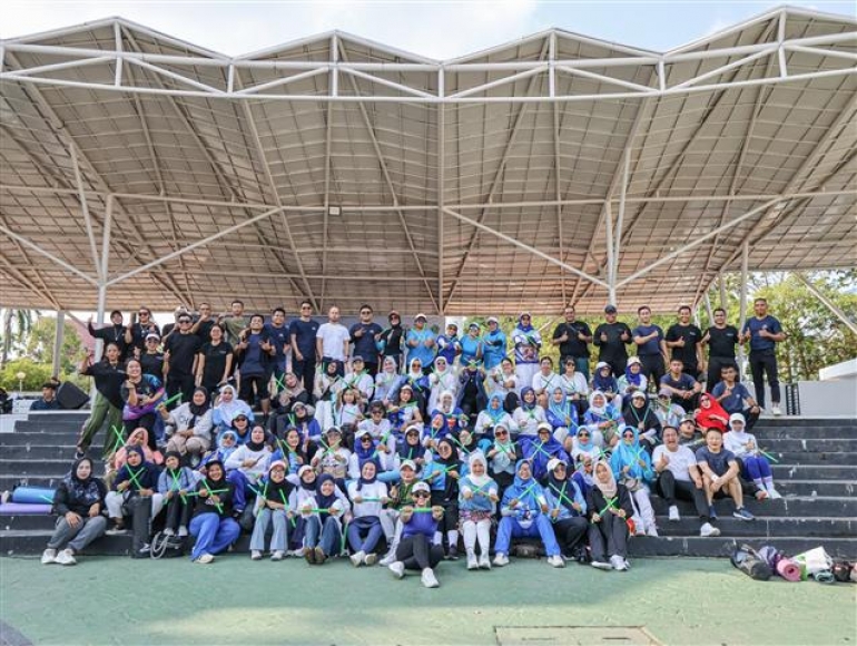 Ratusan Warga Padati Zumba Party dan Poundfit Vaganza Panbil Hospitality Group!