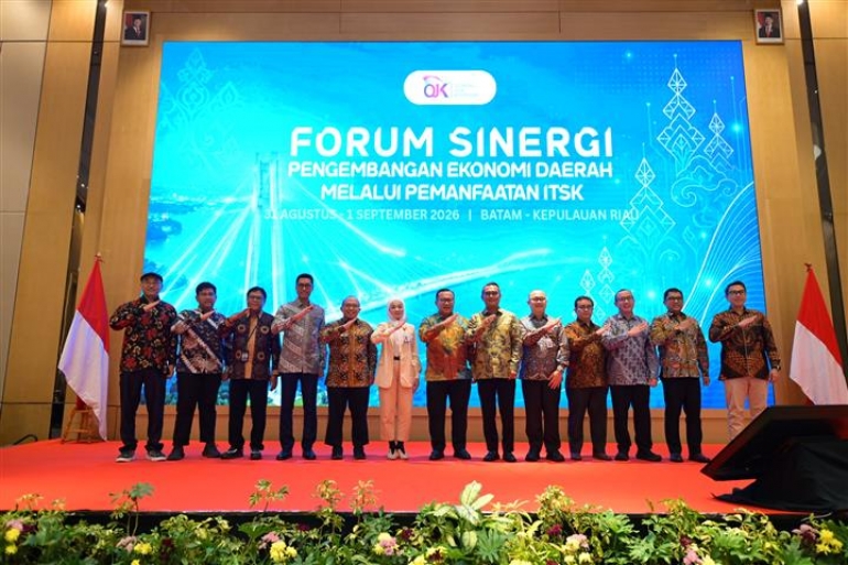 OJK PERKUAT PEMBIAYAAN UMKM MELALUI PEMANFAATAN INOVASI TEKNOLOGI SEKTOR KEUANGAN