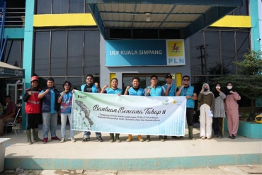 PLN Batam Salurkan Bantuan Kemanusiaan Tahap 2 untuk Korban Banjir di Sumatera