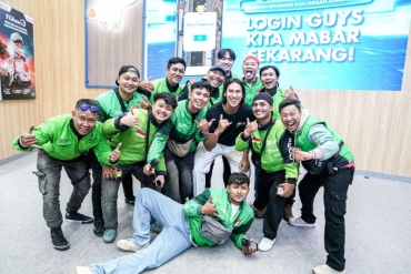 Sean Gelael berbagi pengalaman di dunia balap ke pengunjung GIIAS 2026