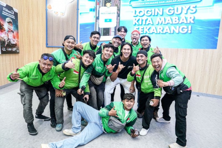 Sean Gelael berbagi pengalaman di dunia balap ke pengunjung GIIAS 2026