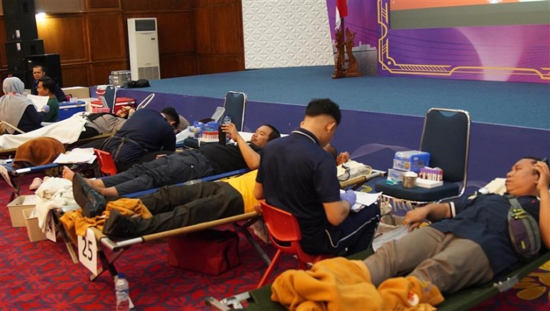 “Setetes Kepedulian Menyambut Bulan Kebaikan”, Donor Darah Bersama BI Kepri