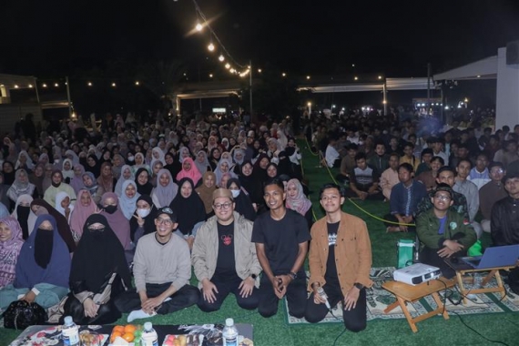 Dihadiri Ratusan Jamaah Anak Muda, Kajian Akbar “Agar Cinta Tak Sekadar Rasa” Sukses Digelar di Batam