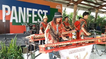 Angklung New Angkasa Batam, Hingga Foam Party Hiburan Yang Disuguhkan Kepada Pengunjung Di PanFest Vol.04