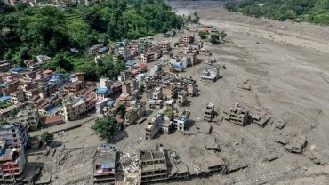 Lebih dari 1.400 orang hilang akibat banjir bandang di Nepal-China